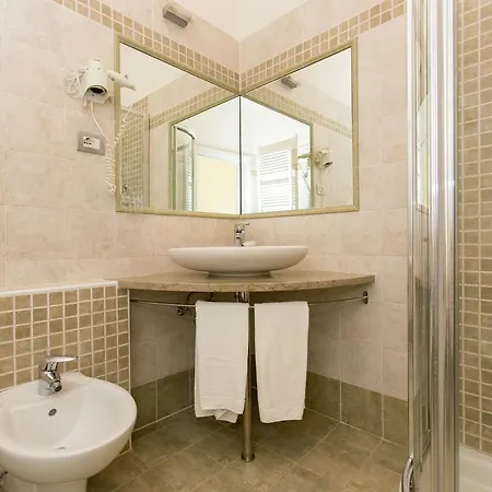 Garni Moretti 3* Riva del Garda